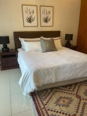 Sunninghill Luxury Spacious Executive Penthouse